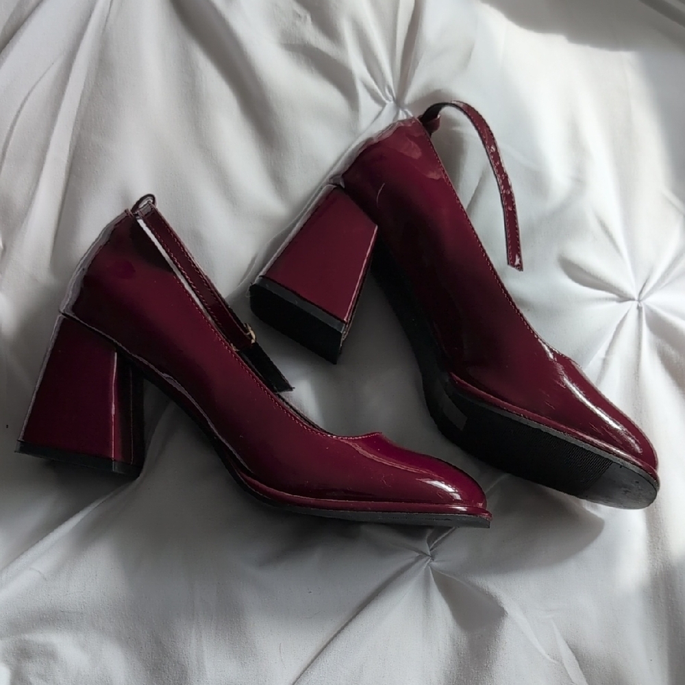 Elegant Burgundy Women's Heels